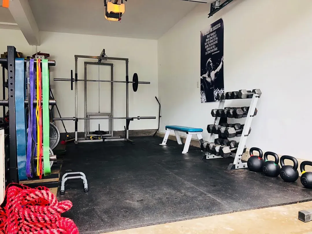 quanto custa montar academia em casa simples