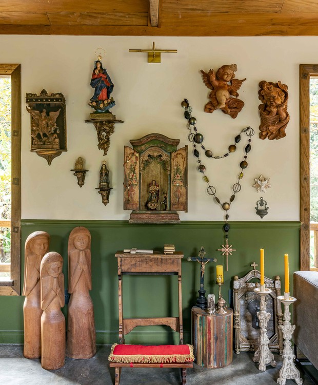 decoração altar missões simples versus elaborada