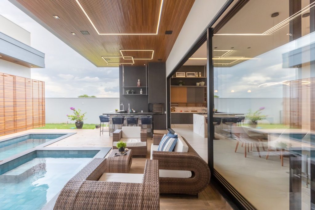 quanto custa construir uma área gourmet com piscina simples