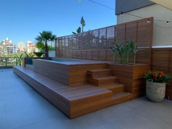 erros comuns ao projetar área gourmet com piscina simples