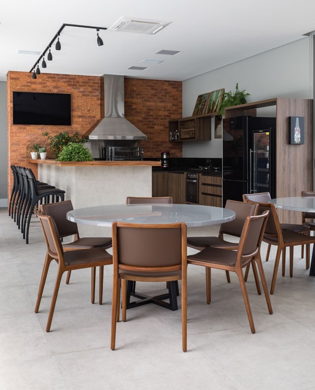 decoração área gourmet com sala de jogos