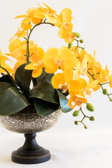 Arranjos de mesa com flores nobres
