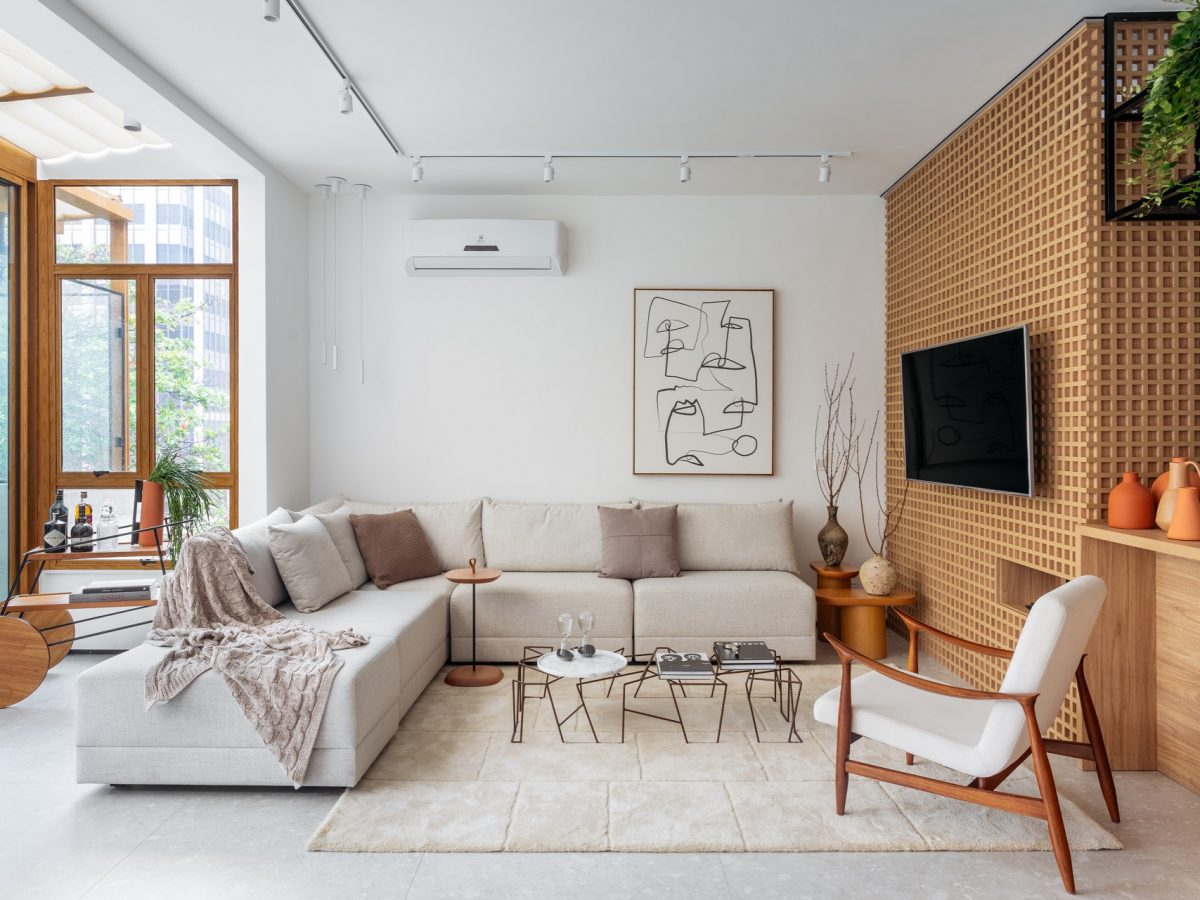 5 ideias de títulos:
1. Decoração 2026: O Guia Completo para um Lar Aconchegante
2. Tendências de Cores e Materiais que Vão Dominar a Decoração em 2026
3. Minimalismo Sofisticado: Como Aplicar a Tendência em Sua Casa
4. Biofilia na Decoração: Traga a Natureza para Dentro de Casa em 2026
5. Onde Comprar os Objetos de Decoração Mais Desejados de 2026