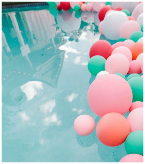 como fazer balões flutuarem na piscina sem hélio