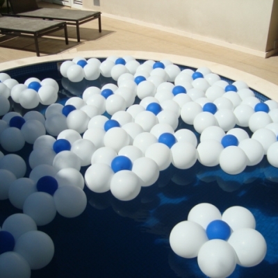 erros comuns ao decorar piscina com balões