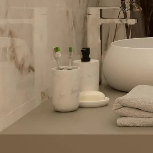 Como Escolher a Cuba de Resina Ideal para o Seu Banheiro Pequeno