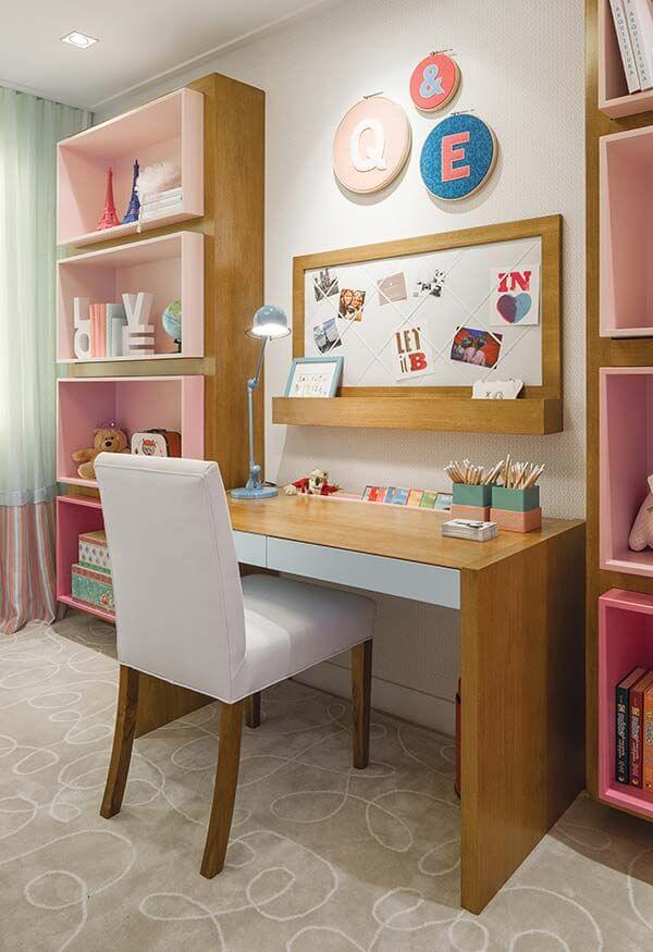bancada infantil com painel