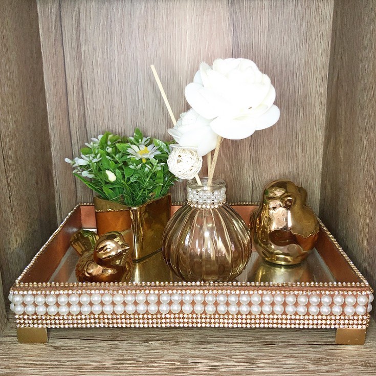 10 ideias criativas para usar bandeja decorativa na sua casa