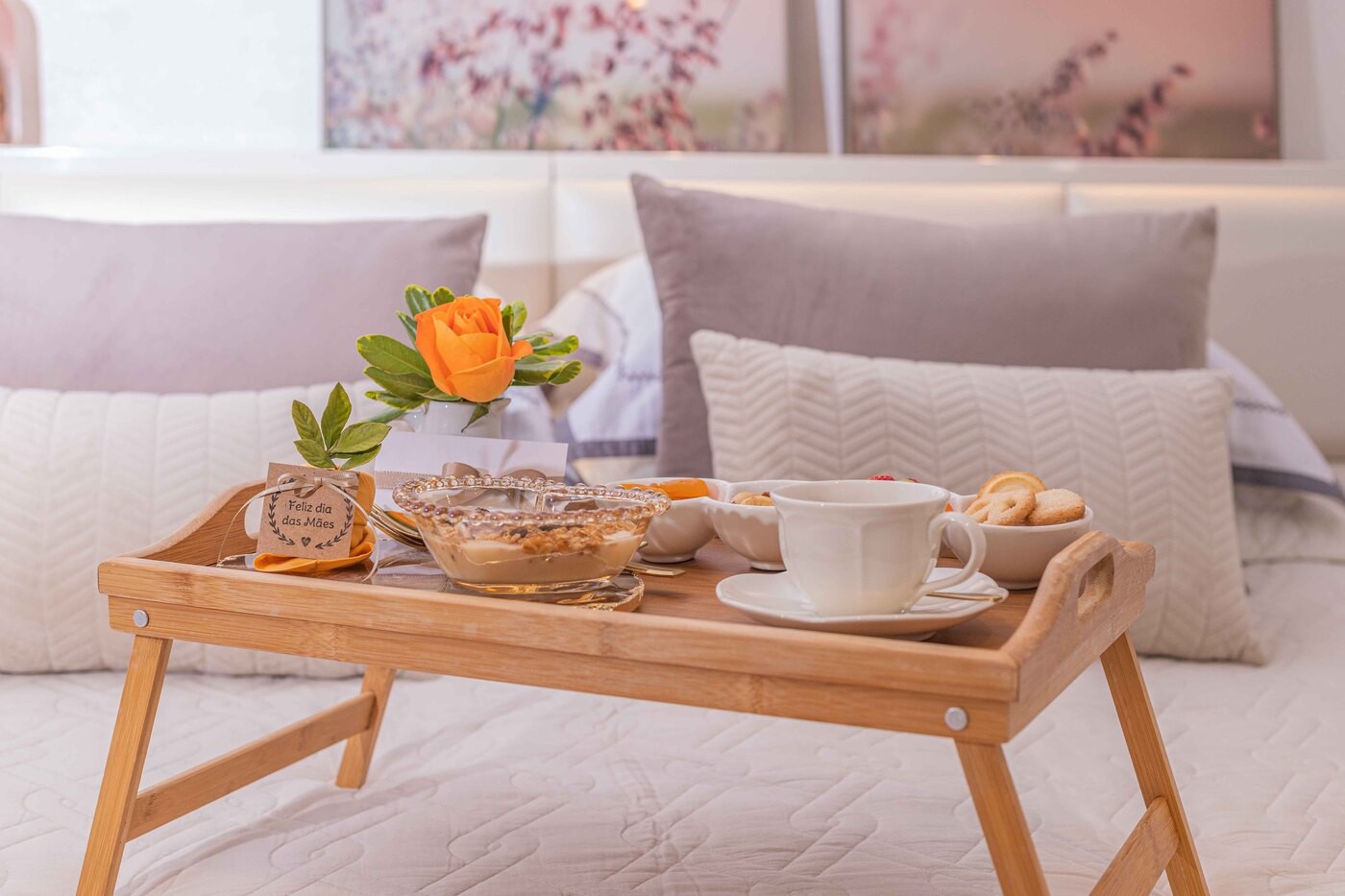 bandeja decorativa espelhada versus madeira qual a melhor