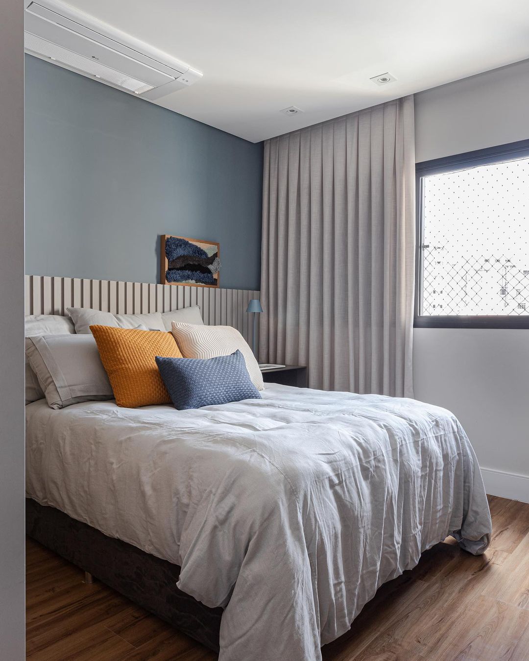 como economizar na decoração quarto casal pequeno