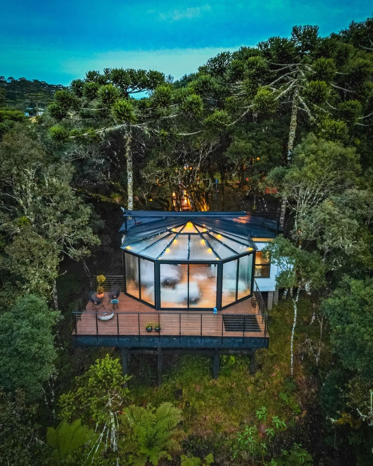 cabana suspensa para varanda