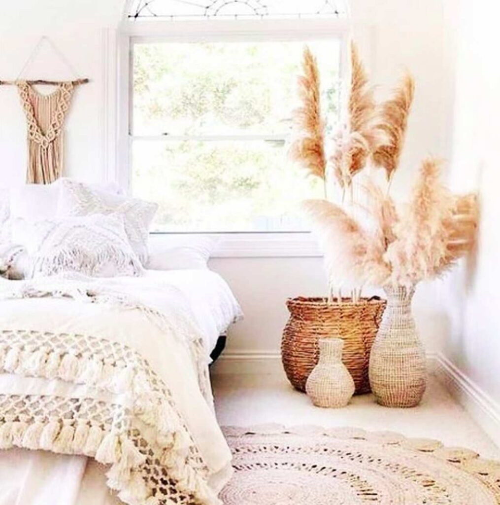 5 ideias de títulos:
1. Capim dos Pampas: O Guia Completo para uma Decoração Boho Chic
2. Transforme sua Casa: Inspirações Incríveis com Capim dos Pampas
3. Como Cuidar do seu Capim dos Pampas e Fazer Durar Anos
4. Capim dos Pampas em Casamentos e Eventos: Toque de Elegância Natural
5. Do Minimalista ao Rústico: Versatilidade do Capim dos Pampas na Decoração