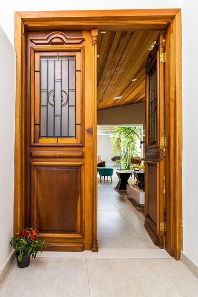porta de madeira rústica