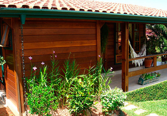 casa de sítio simples com varanda 2 quartos