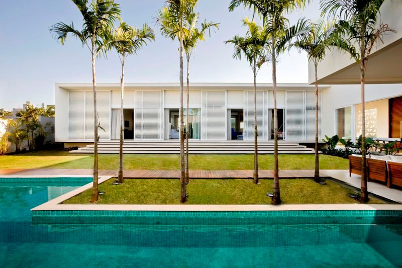 residência com pátio central