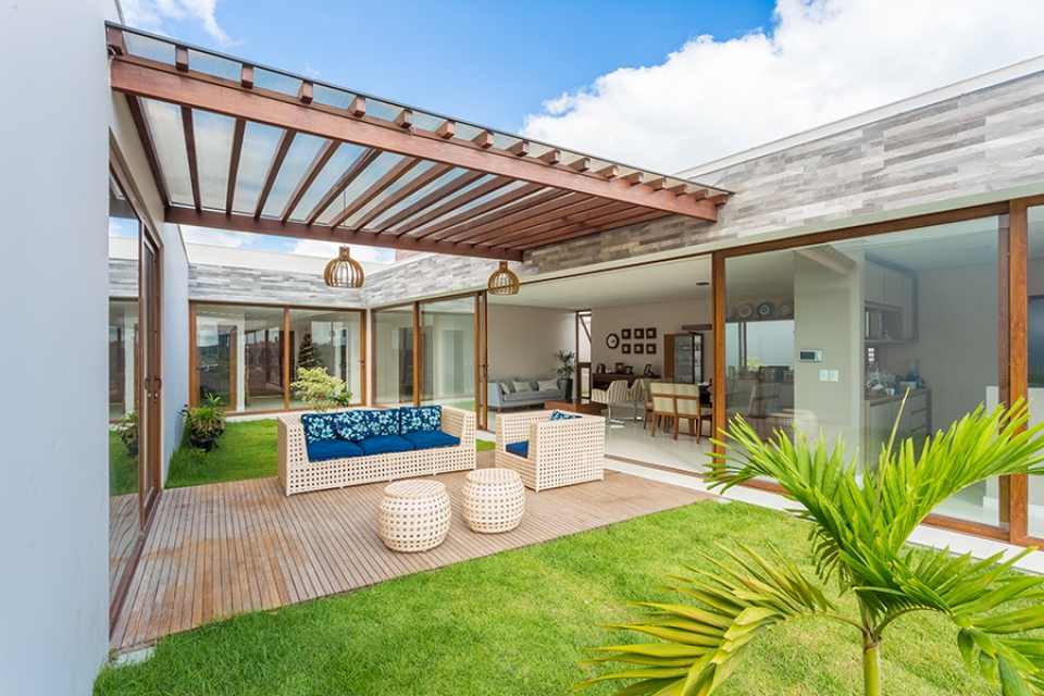 projetos de casas com pátio