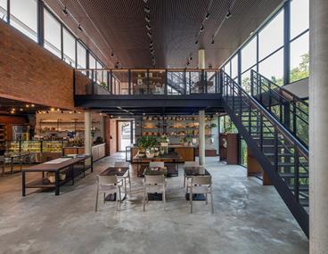 casa galpão 300m2