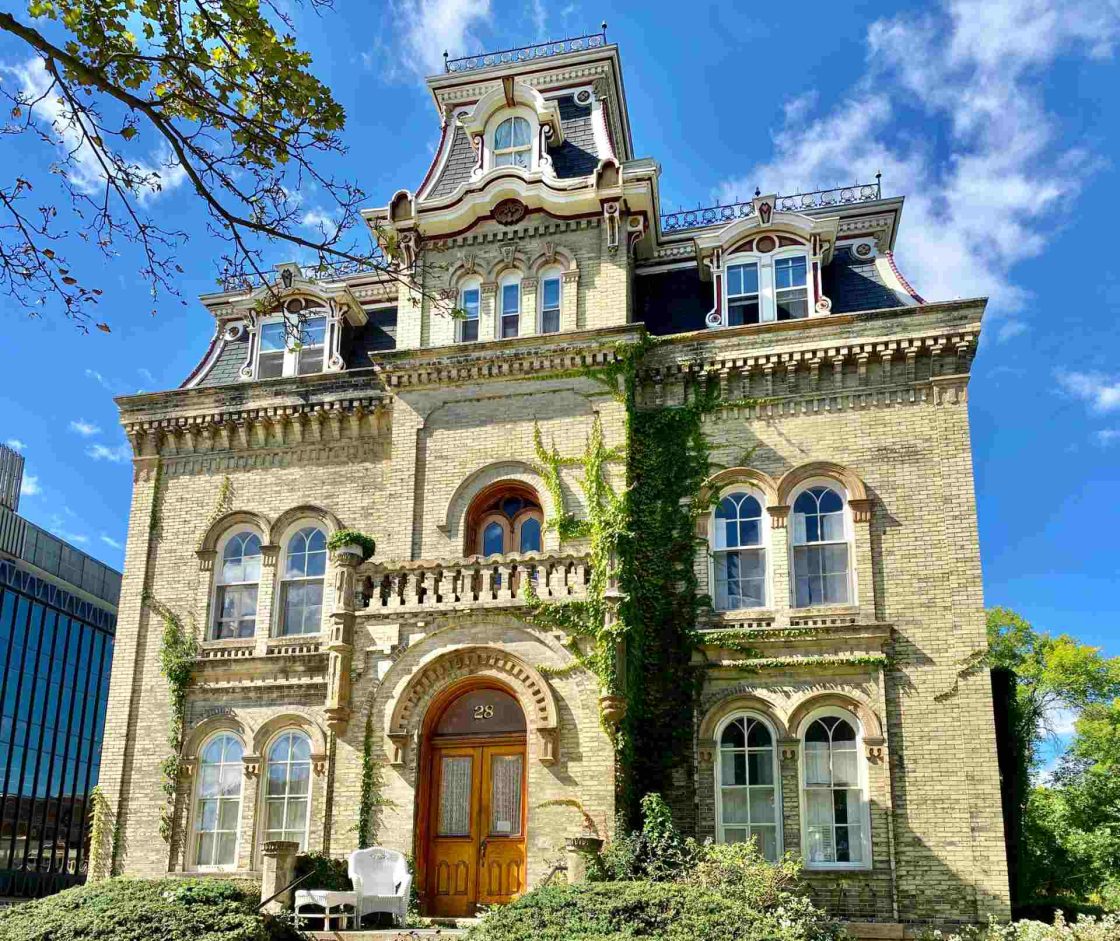 Subestilos da arquitetura vitoriana (Gótico Revival, Queen Anne)
