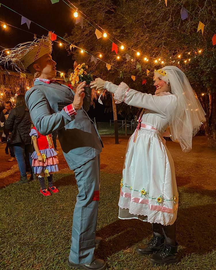 decoração de mesa de casamento junino