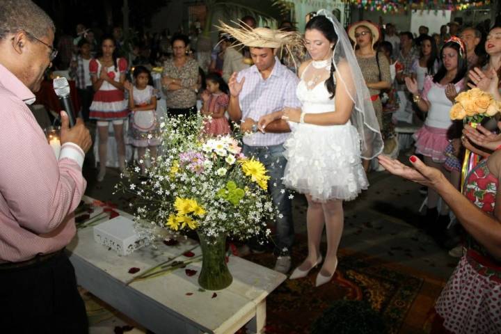 ideias de decoração para casamento junino simples