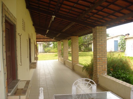 casas com alpendre e pilares