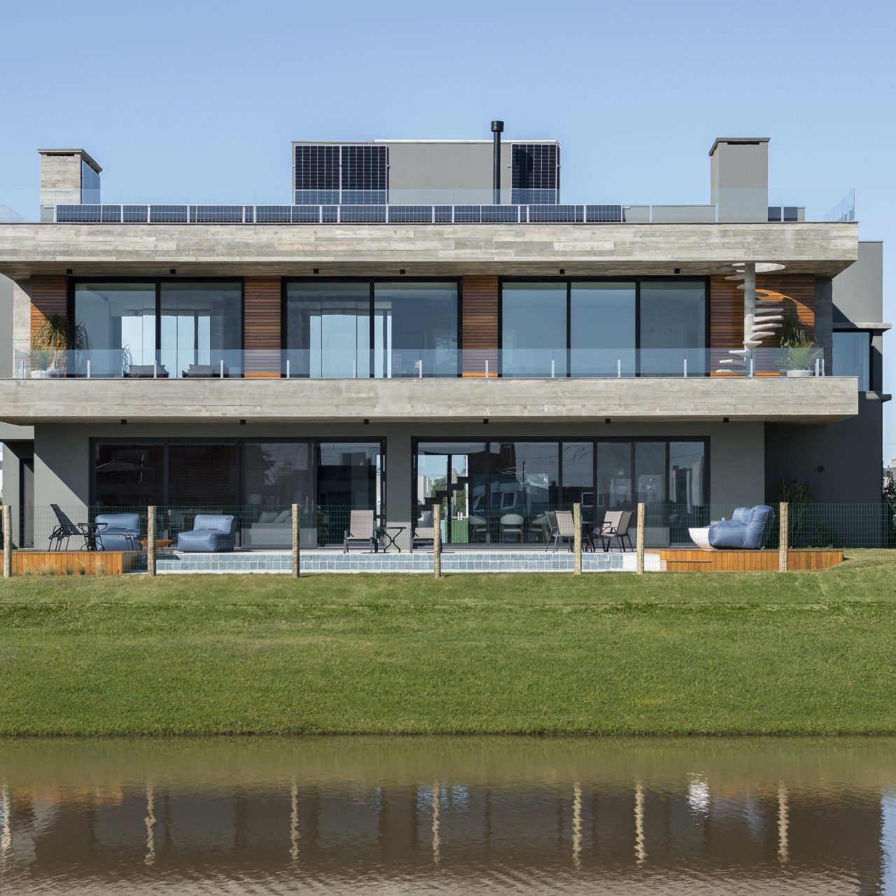 quanto custa construir uma varanda no segundo andar