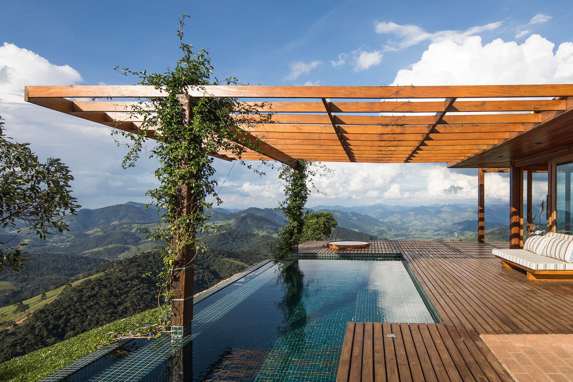 arquitetura de montanha moderna pequena