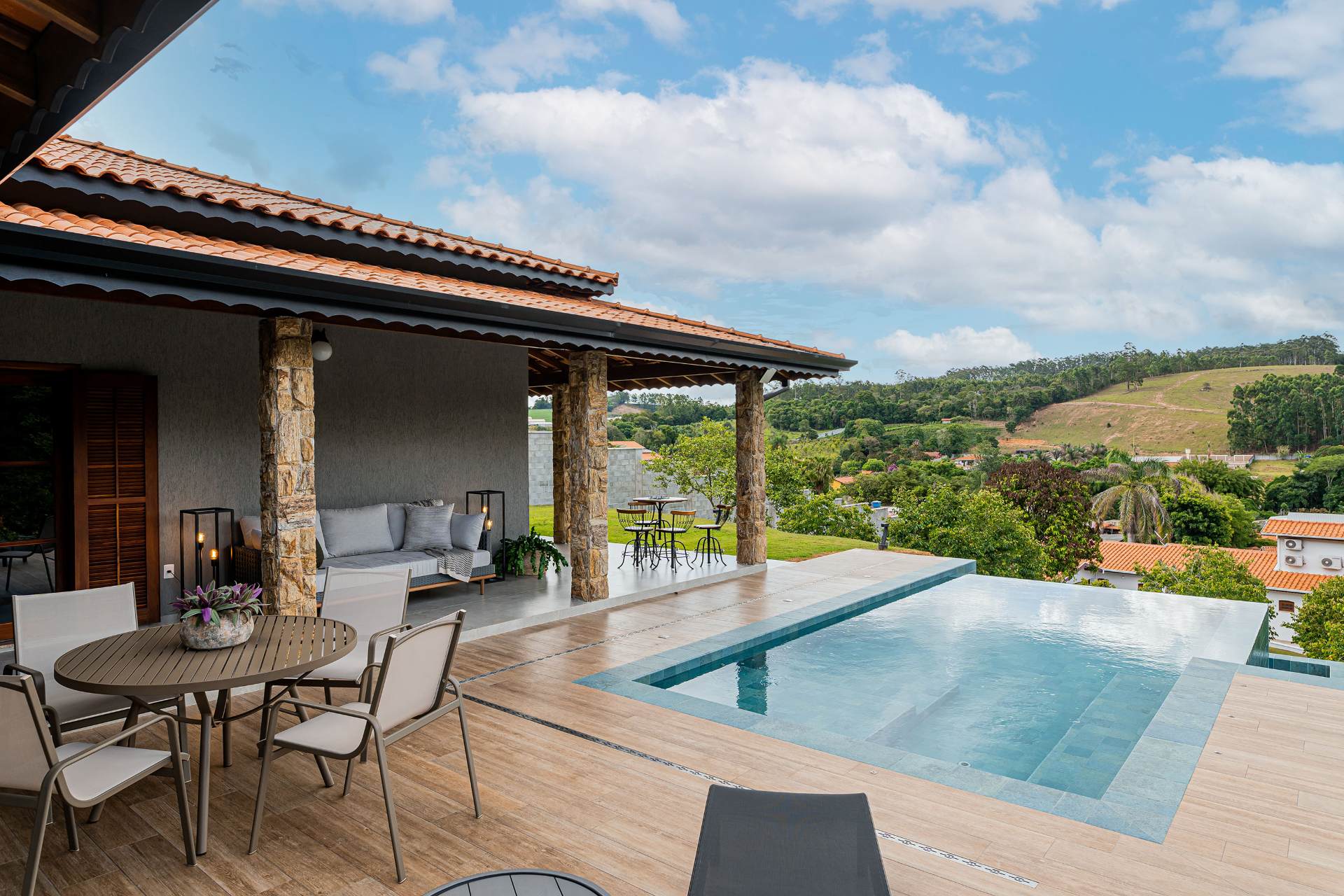 projetos de casas em terrenos inclinados montanha