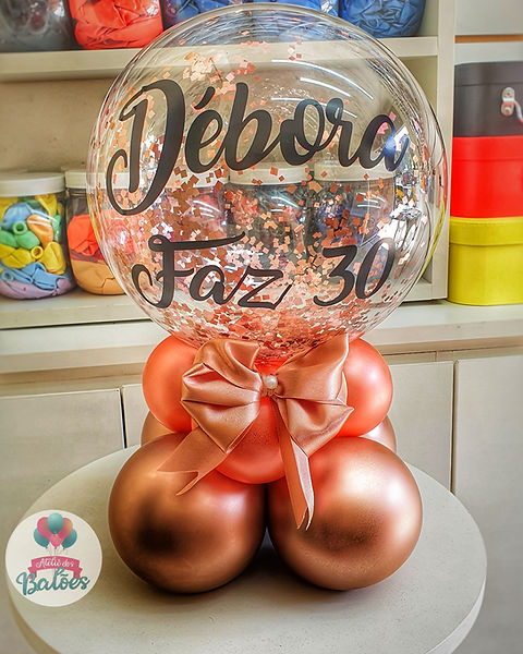 centro de mesa com balão para chá de bebê