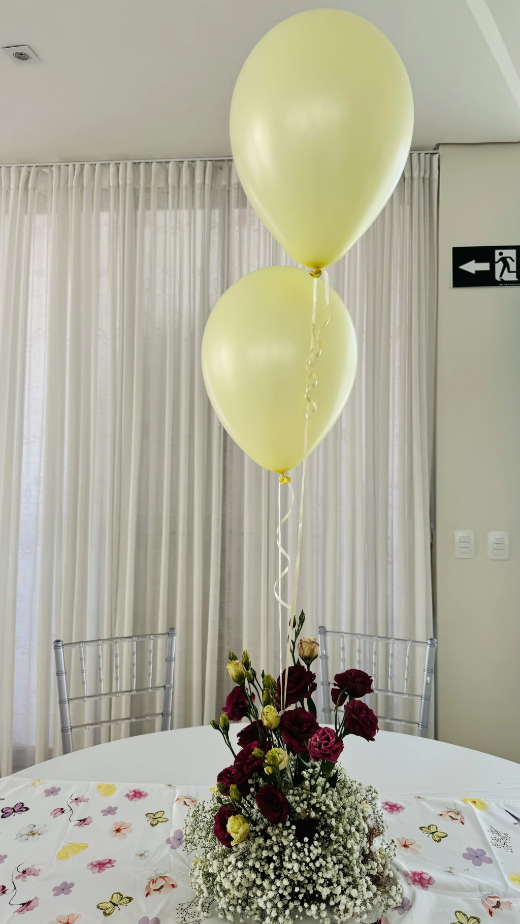 centro de mesa com balão simples