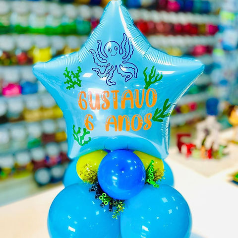 centro de mesa com balão de ar quente