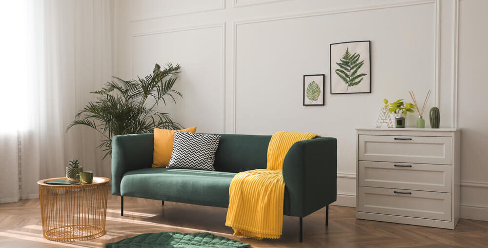 ideias criativas para decorar sofá com manta e almofadas