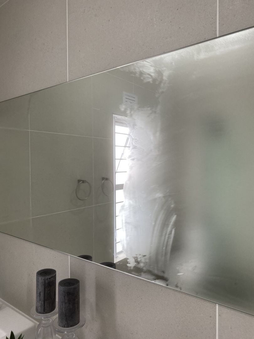 como evitar que o espelho do banheiro embace com vapor