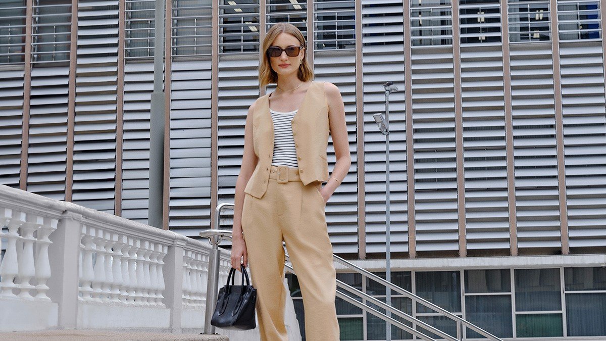 ideias de decoração com cor bege claro para sala