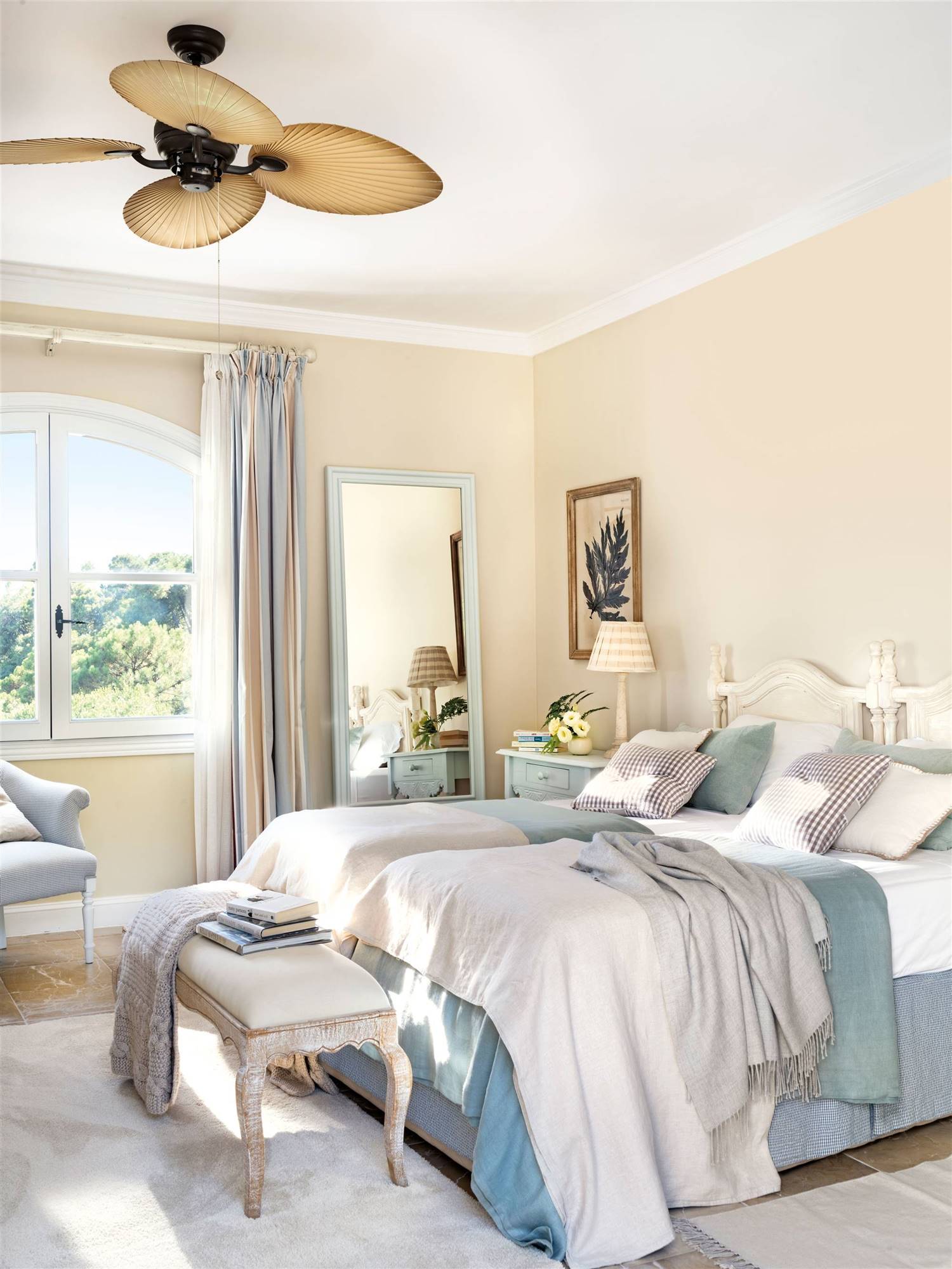 quanto custa pintar um ambiente com tinta marfim claro