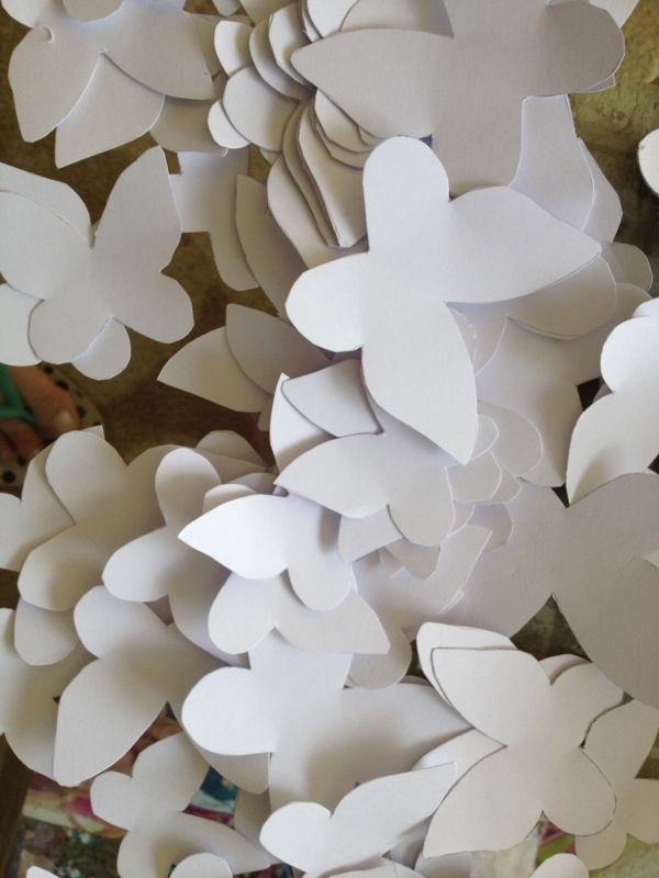 como fazer cortina de borboleta de papel passo a passo