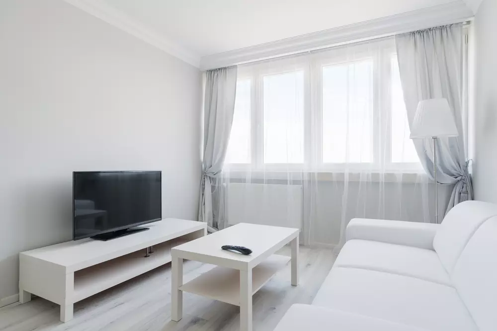 ideias criativas de cortineiro sobreposto para sala de estar