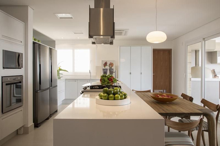 Cozinha planejada com ilha