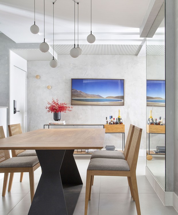 mesa de jantar redonda vs retangular para cozinha