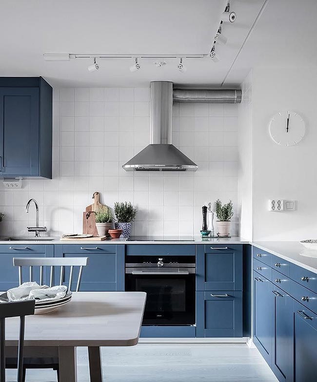 cozinha escandinava com toque de luxo