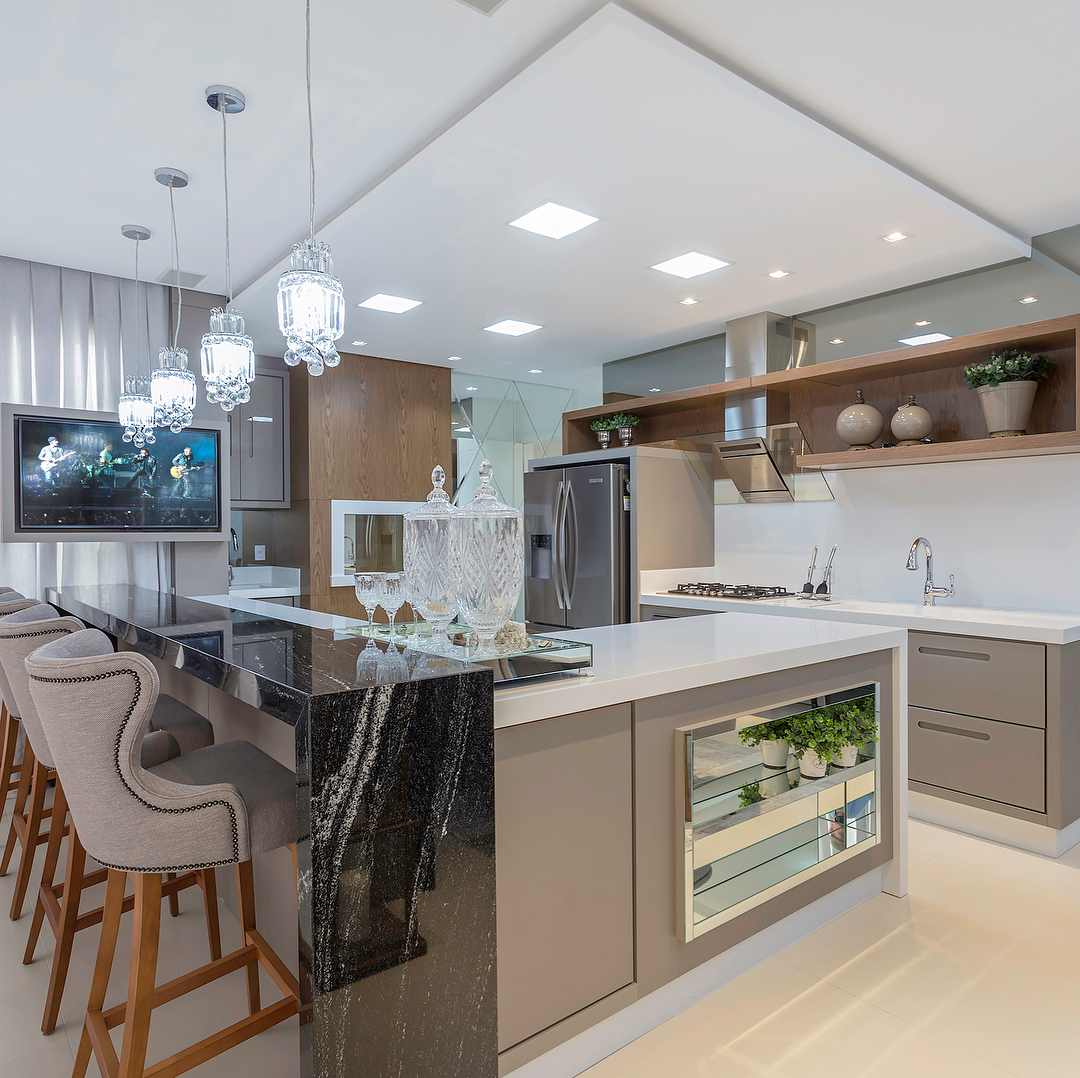 apartamento com cozinha integrada e churrasqueira