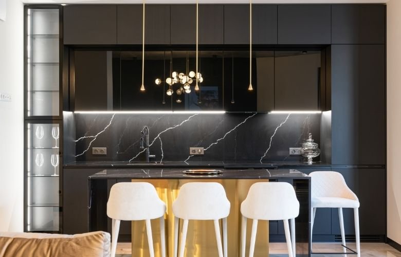 cozinha planejada preta fosca