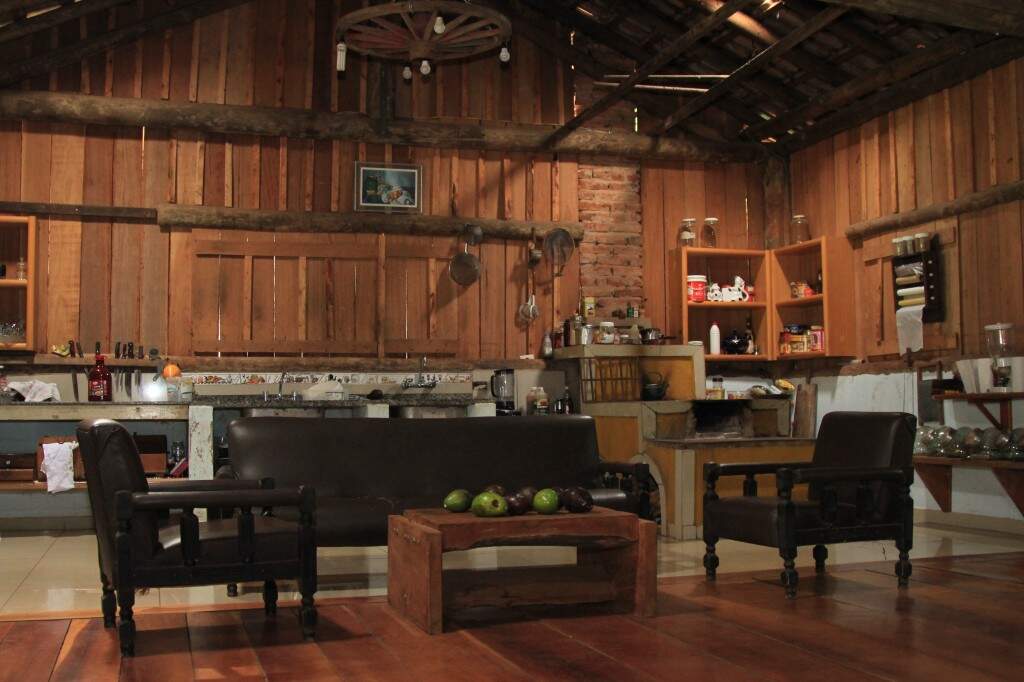 materiais para cozinha rústica com fogão a lenha