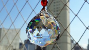cristal multifacetado vs esfera de cristal feng shui