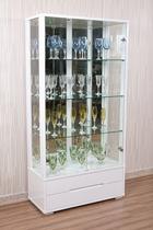 Cristaleira moderna com adega