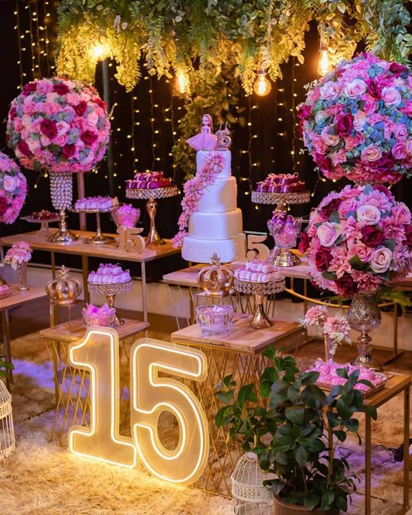 Os 5 Temas de Festa de 15 Anos de Luxo Mais Desejados para 2026