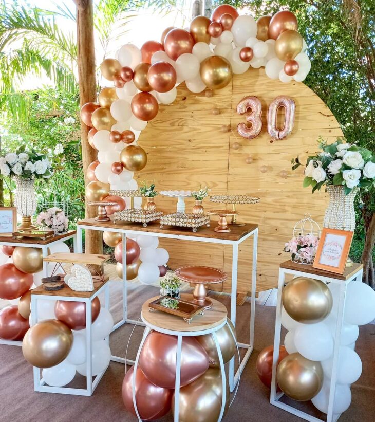 Festa de 30 Anos em Casa: Dicas de Decoração Minimalista e Econômica