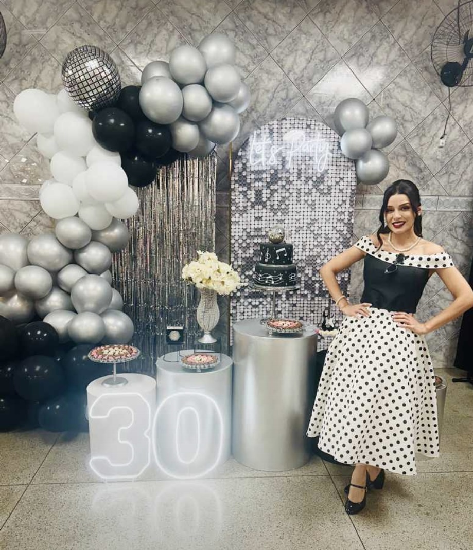 decoração 30 anos alugar ou comprar itens