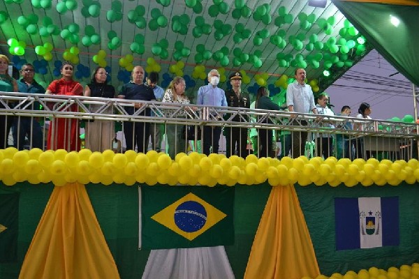 erros comuns decoracao palco civico