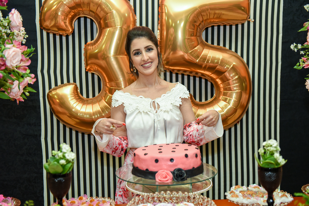 decoração aniversario 35 anos feminino barata